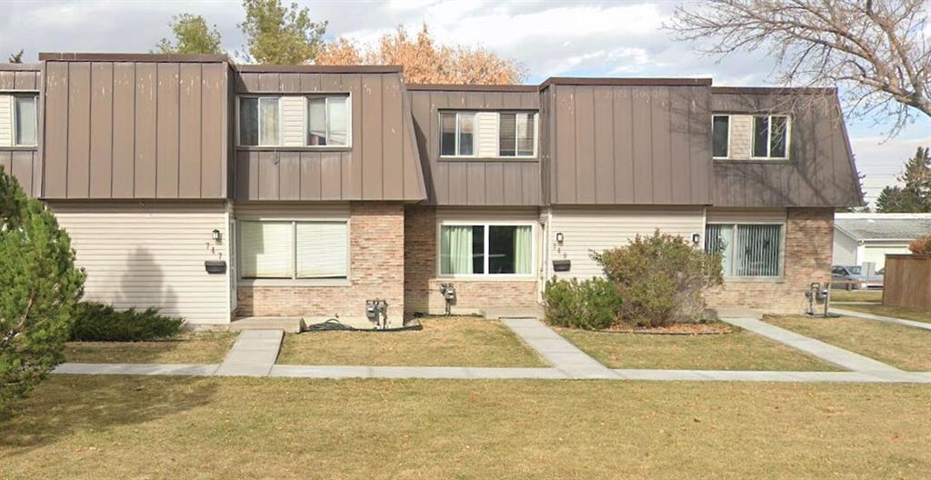 749 Kingsmere Crescent Southwest