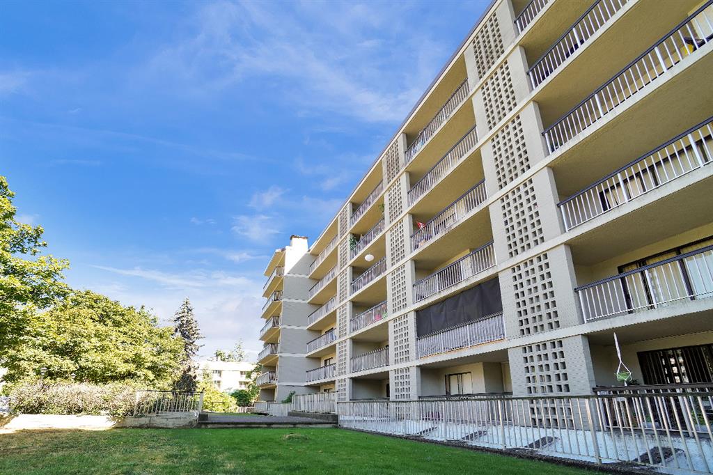 544 Sydney Avenue, Coquitlam Apartment for Rent