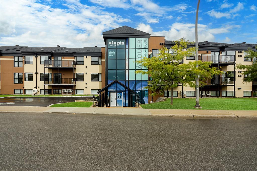 490 Avenue Lake