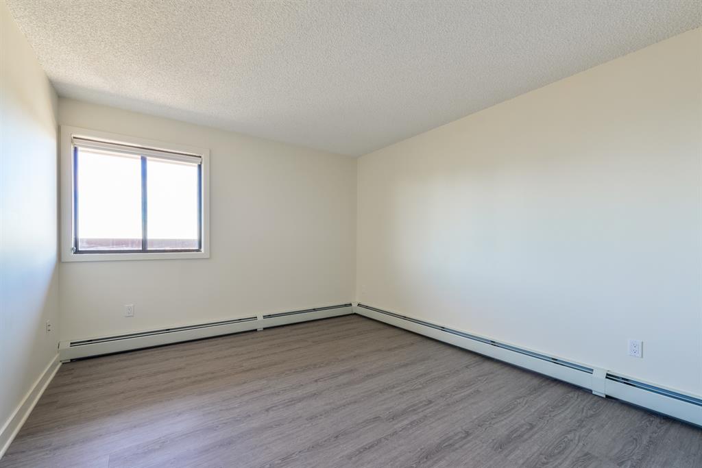 150-8930 Jasper Ave., Edmonton - Apartment for Rent