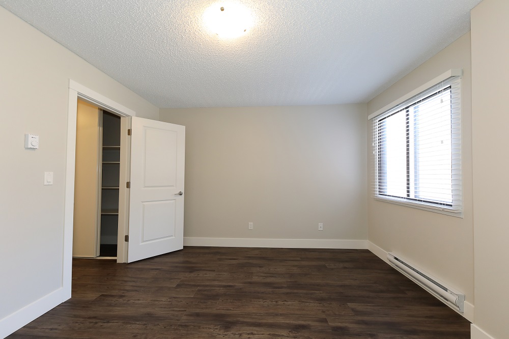 Unique Apartments For Rent In Kelowna Bc Canada with Luxury Interior Design
