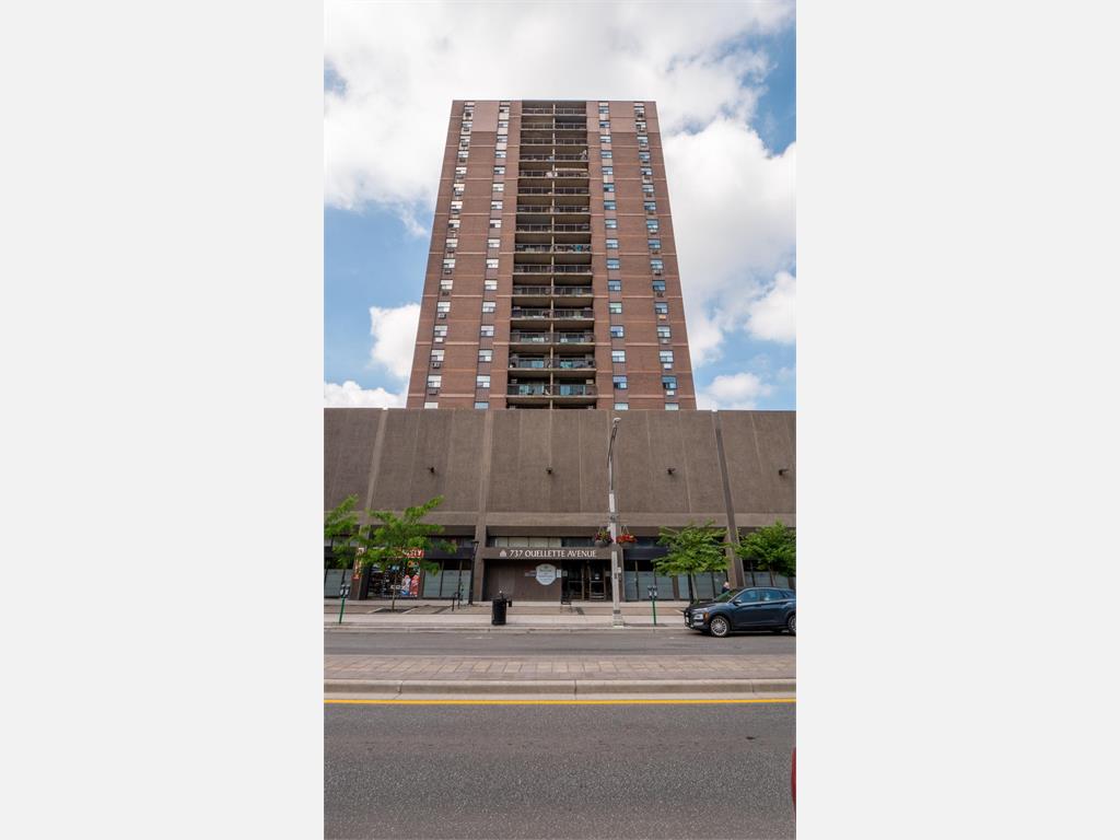 737 Ouellette Ave., Windsor Apartment for Rent