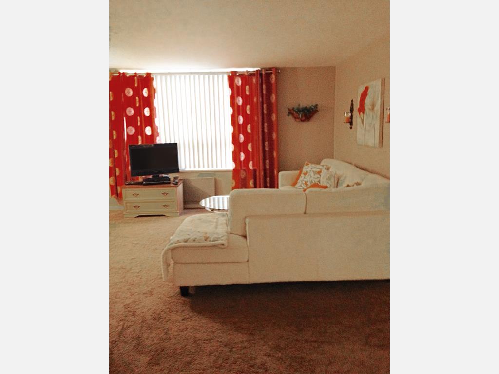 8325 Riverside Dr. E., Windsor Apartment for Rent