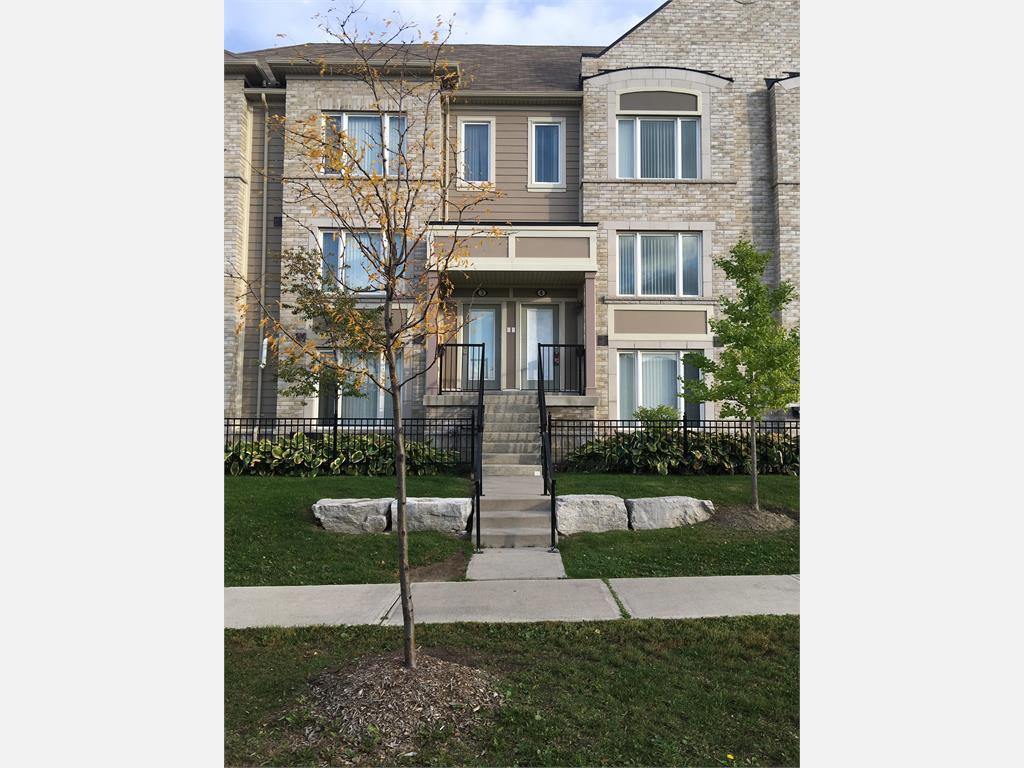 3020 Erin Centre Blv