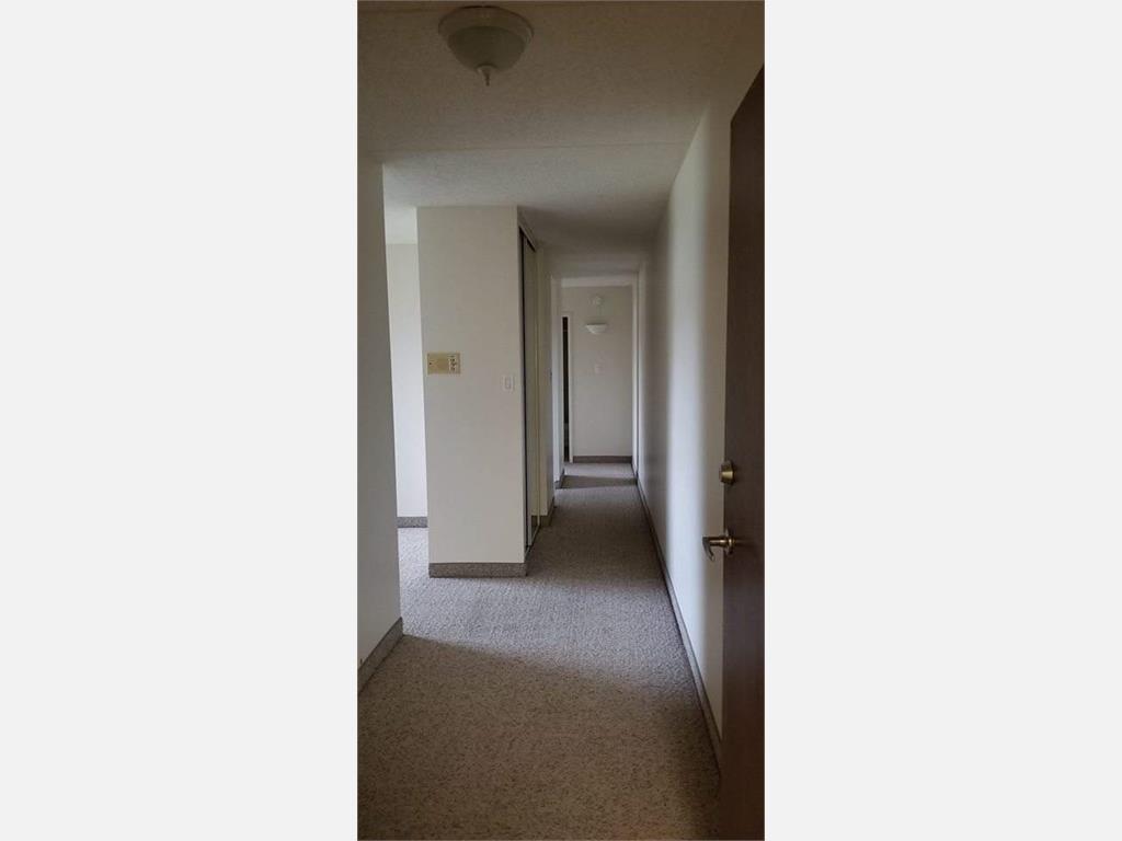 135 Hanbidge Cres