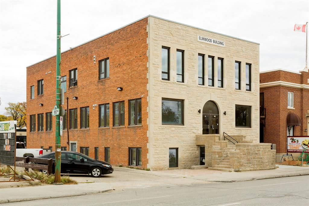 189 Henderson Hwy