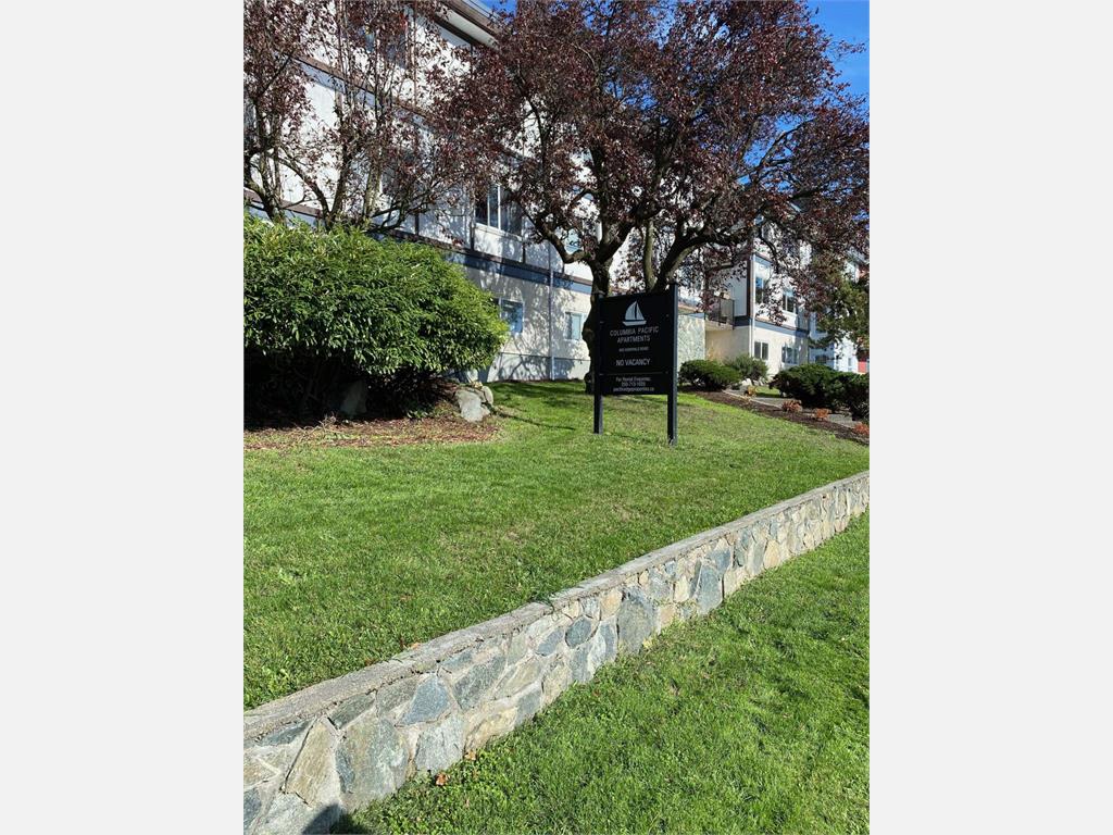 850 Admirals Road