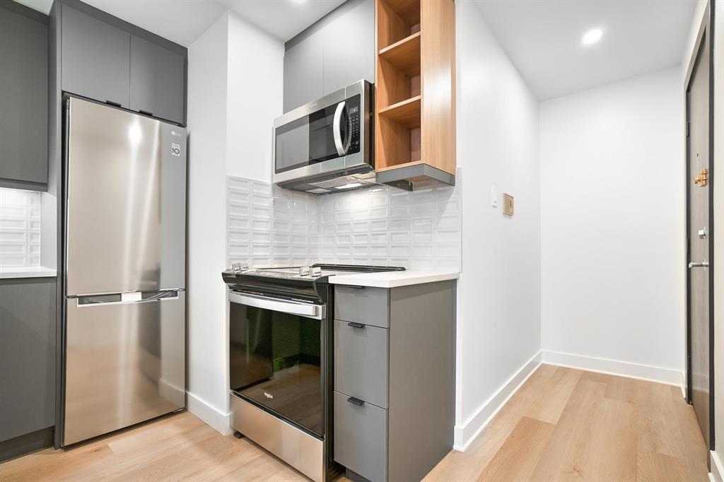 2235 Avenue Prud'Homme