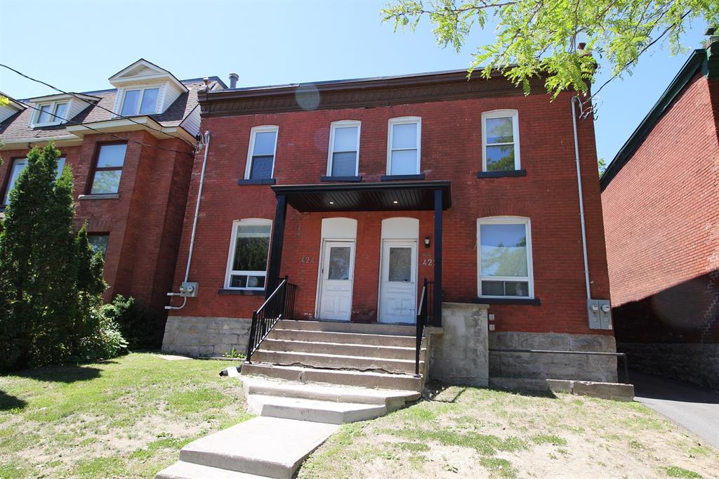 422 Nelson Street
