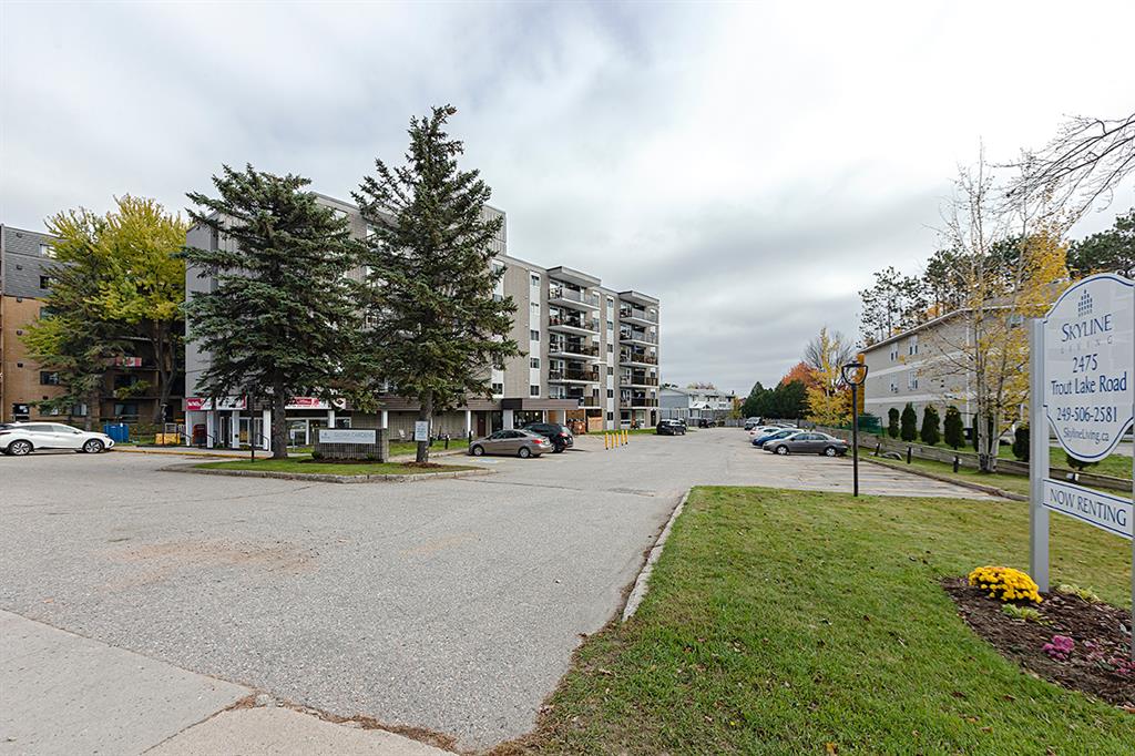 2475 Trout Lake Rd
