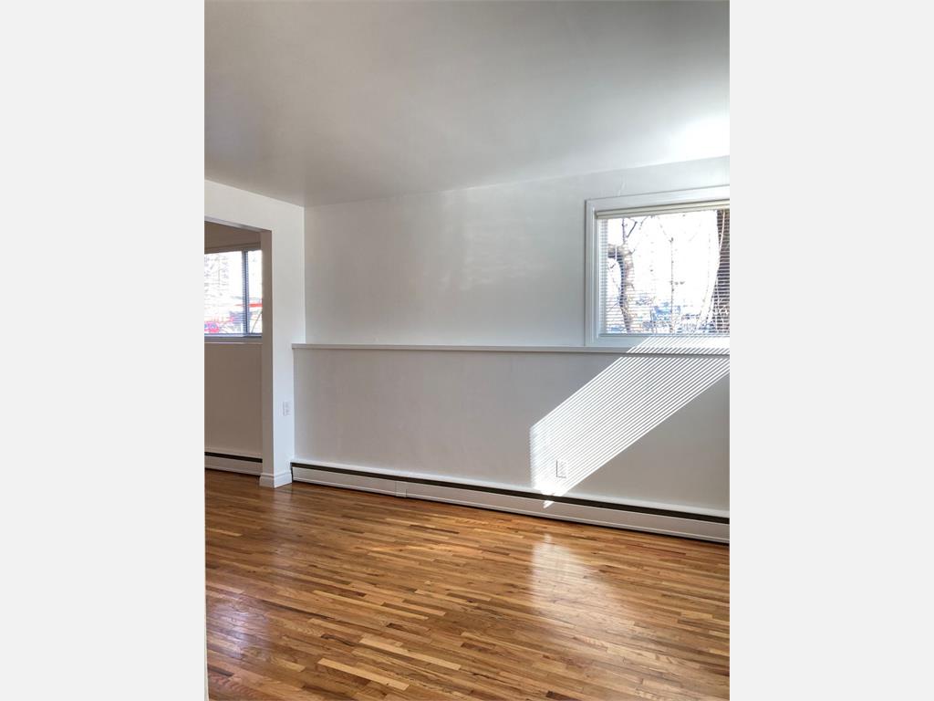 10039 116 St NW