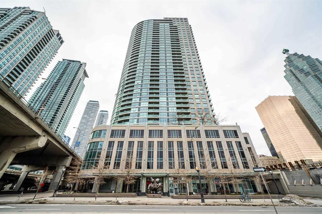 18 Yonge Street