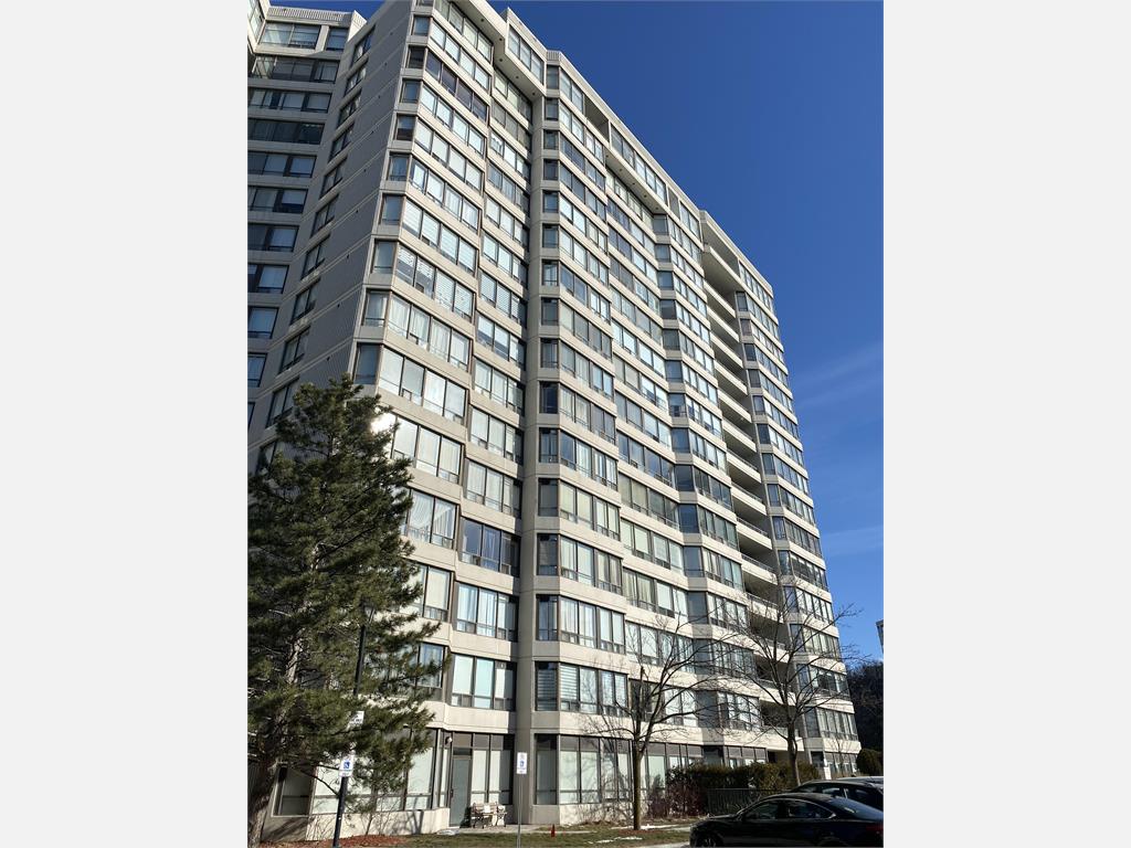 1131 Steeles Ave W