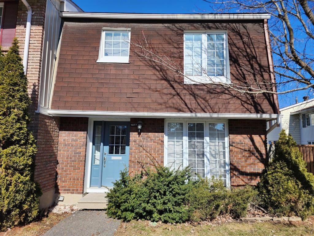 1077 Meadowlands Drive