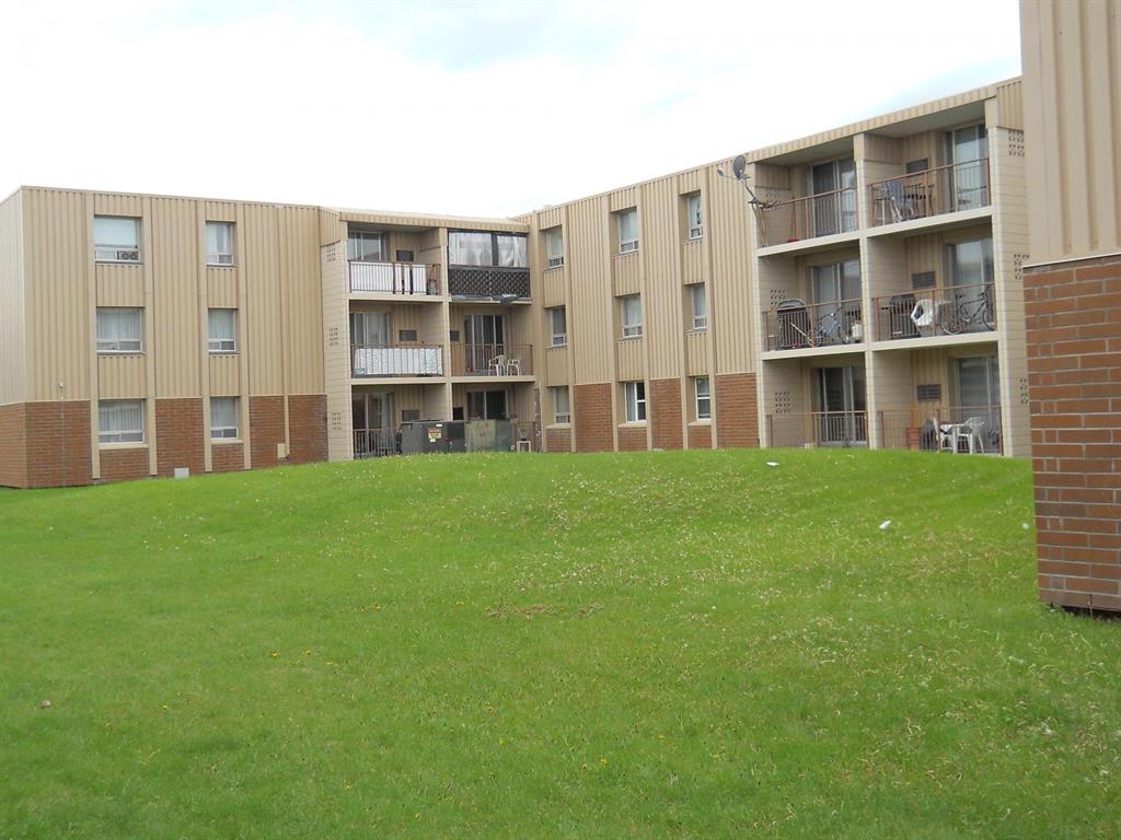 390 Partridge Ave