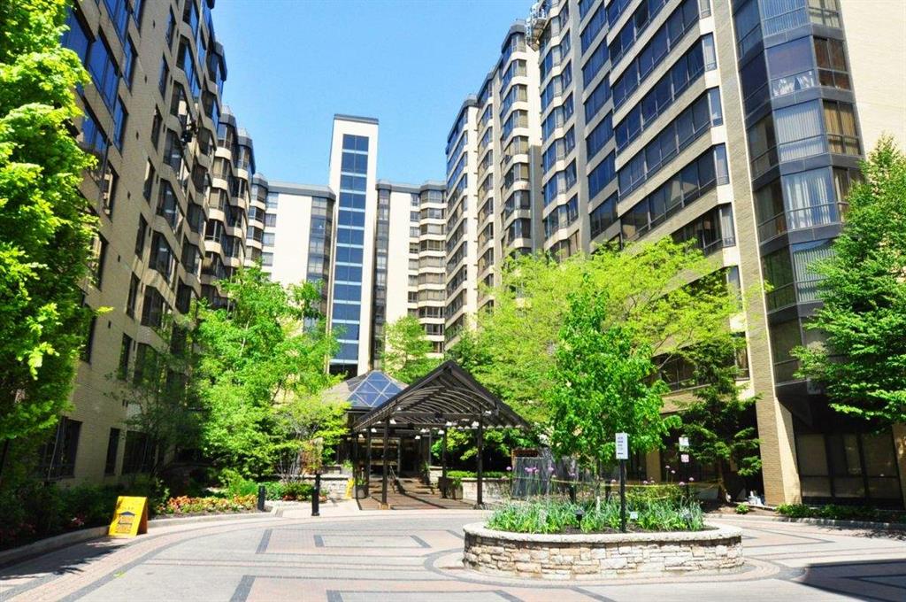 280 Simcoe Street, Suite 502