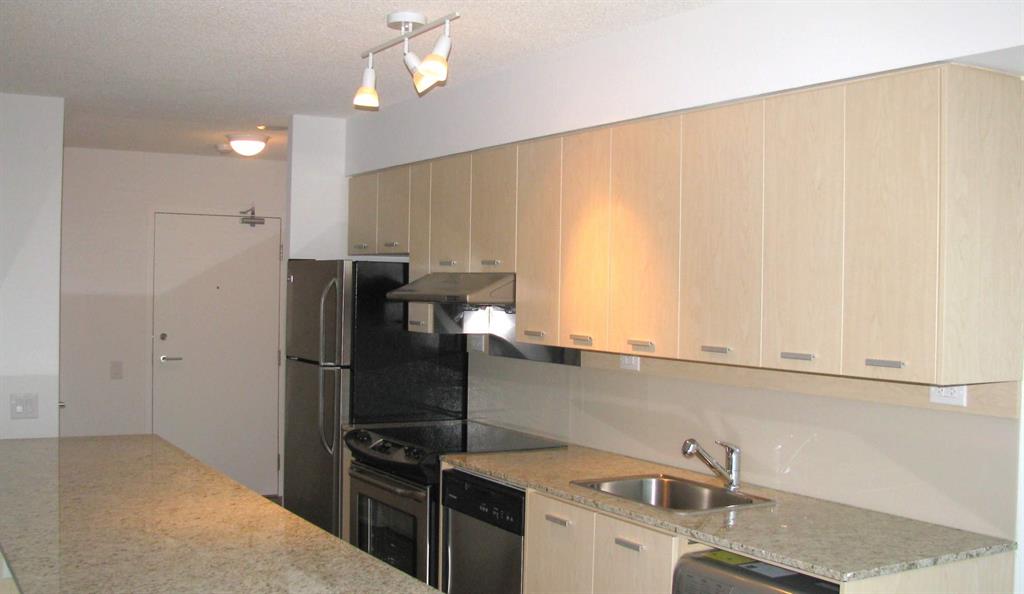 15 Singer Court, Suite 308