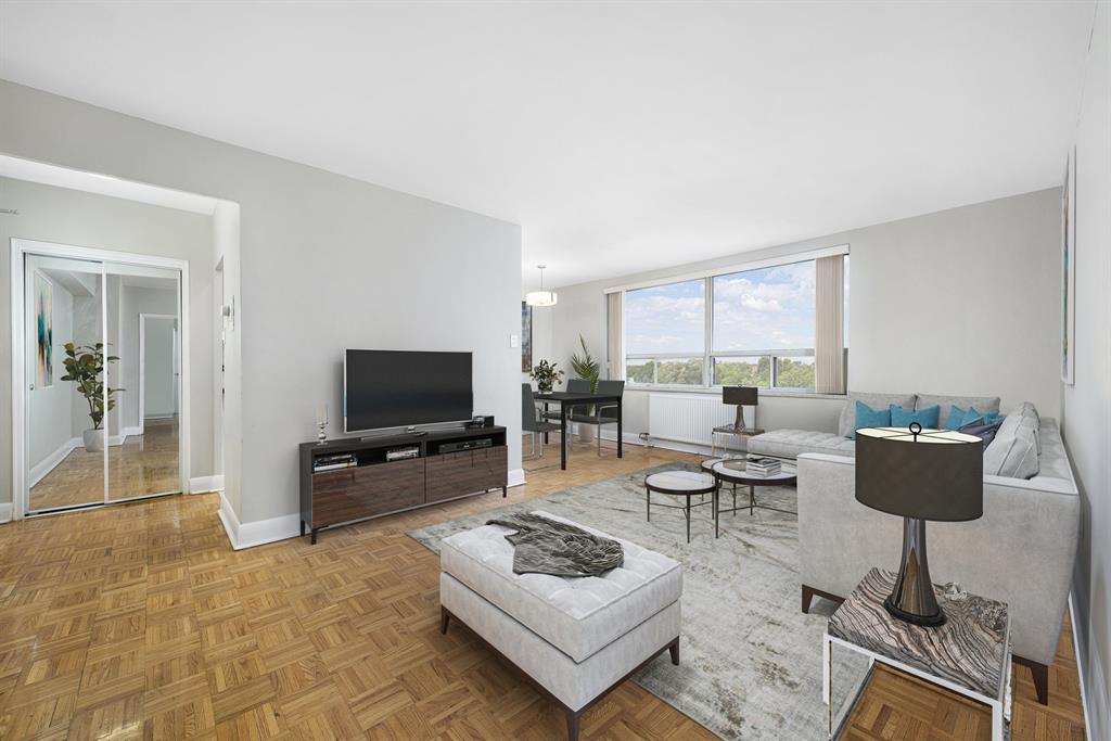 60 Tyndall Ave