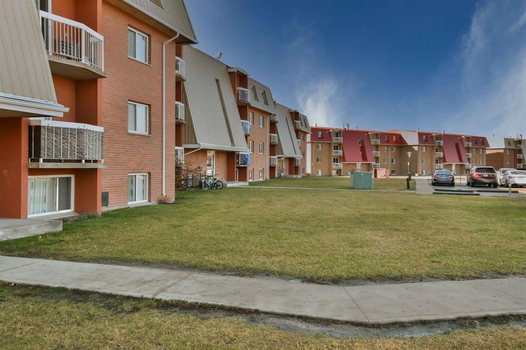 22-80 Handbidge Crescent