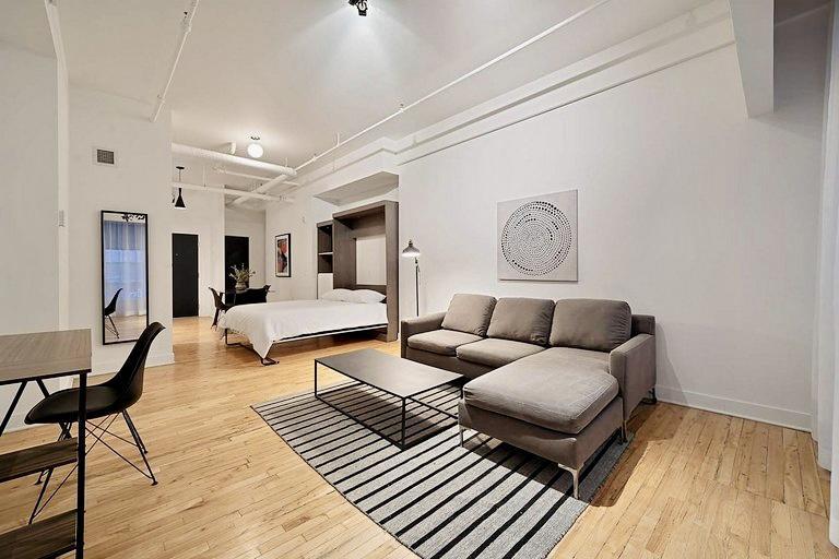 4521 Ave Clark