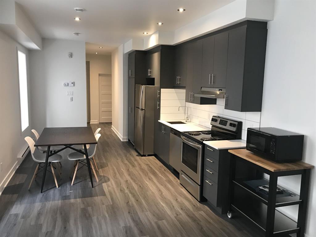 2065 Rue Chomedey