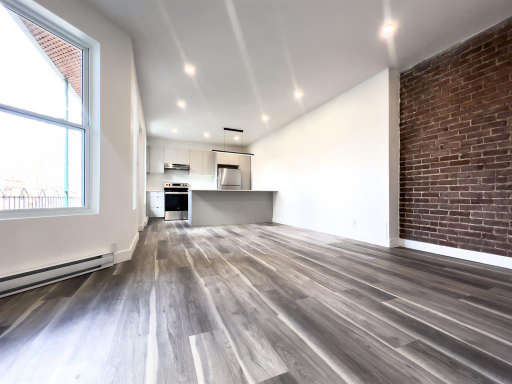 1039 Mont Royal Est