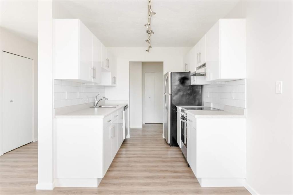 2433 Malaview Avenue