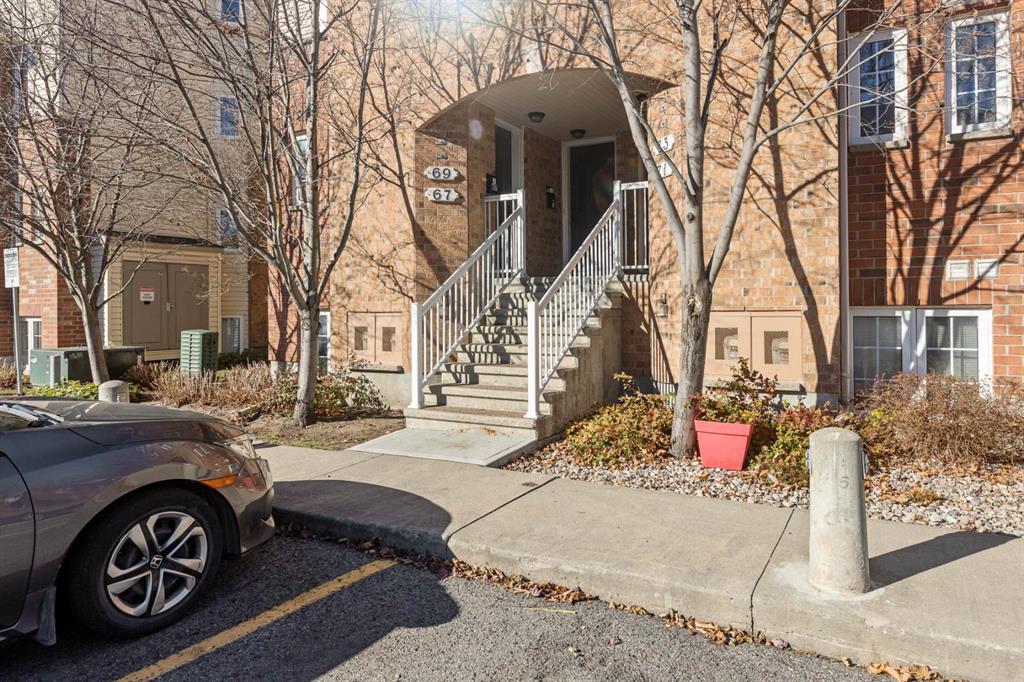 67 Steele Park Private