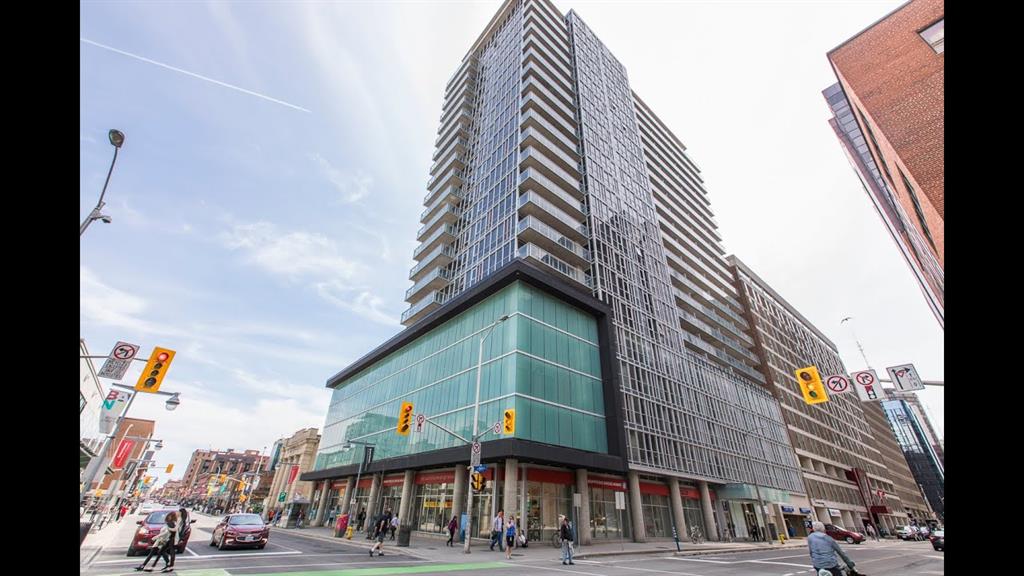 1509 - 324 Laurier Avenue E