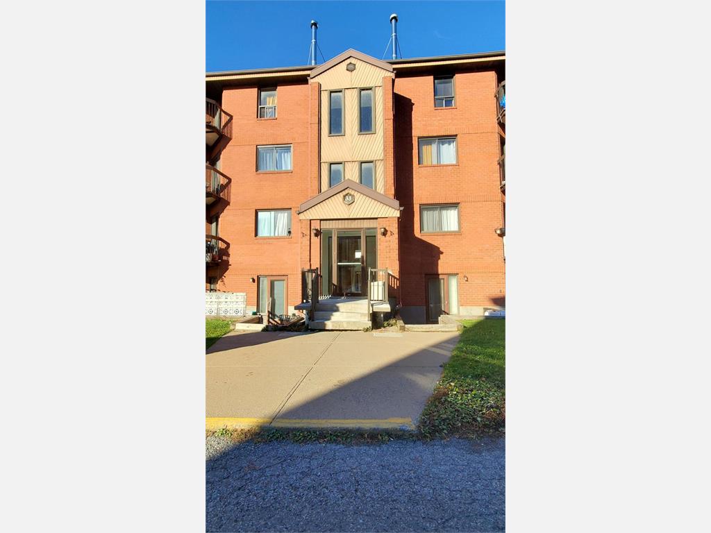 32 Place Mercier