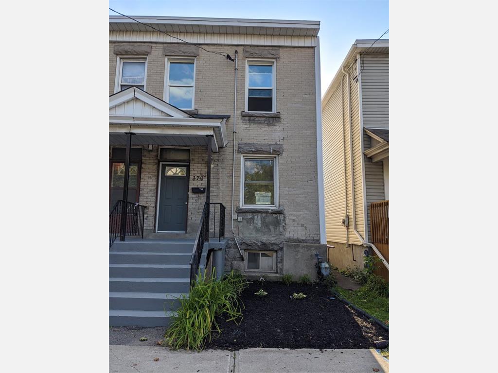 370 Cambridge Street North