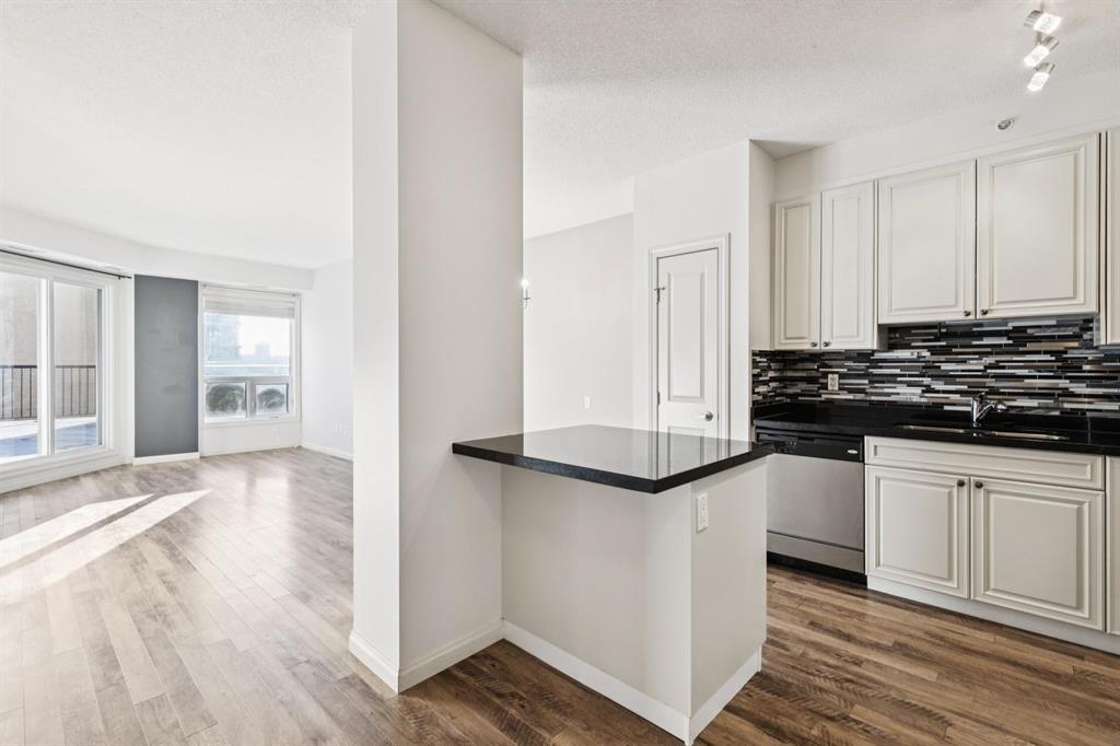 9819 104 Street Northwest