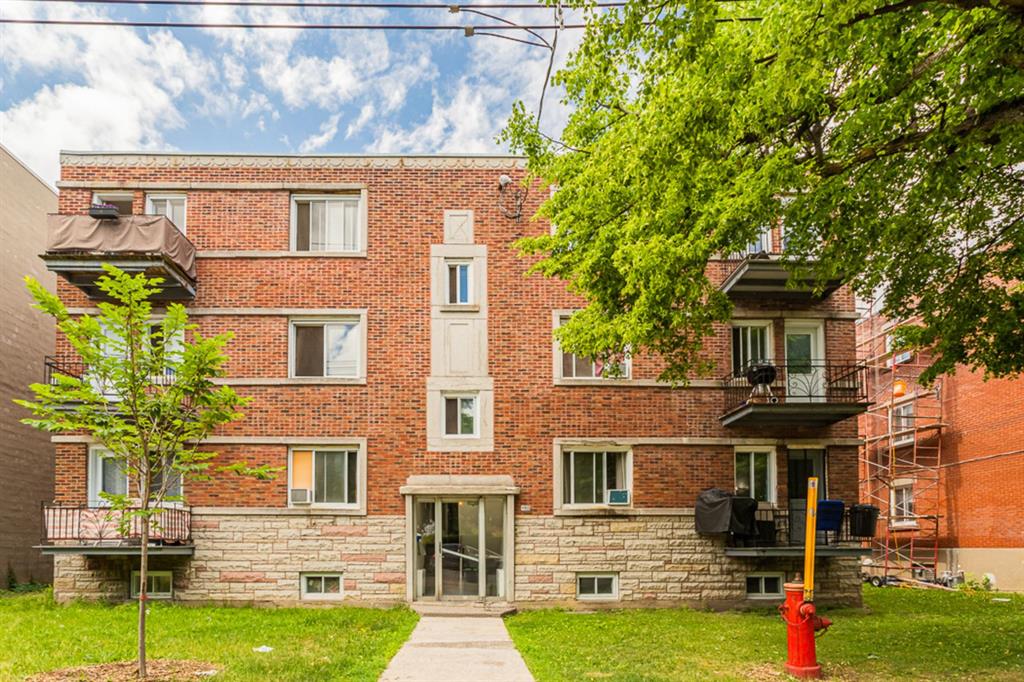5900 Chambord
