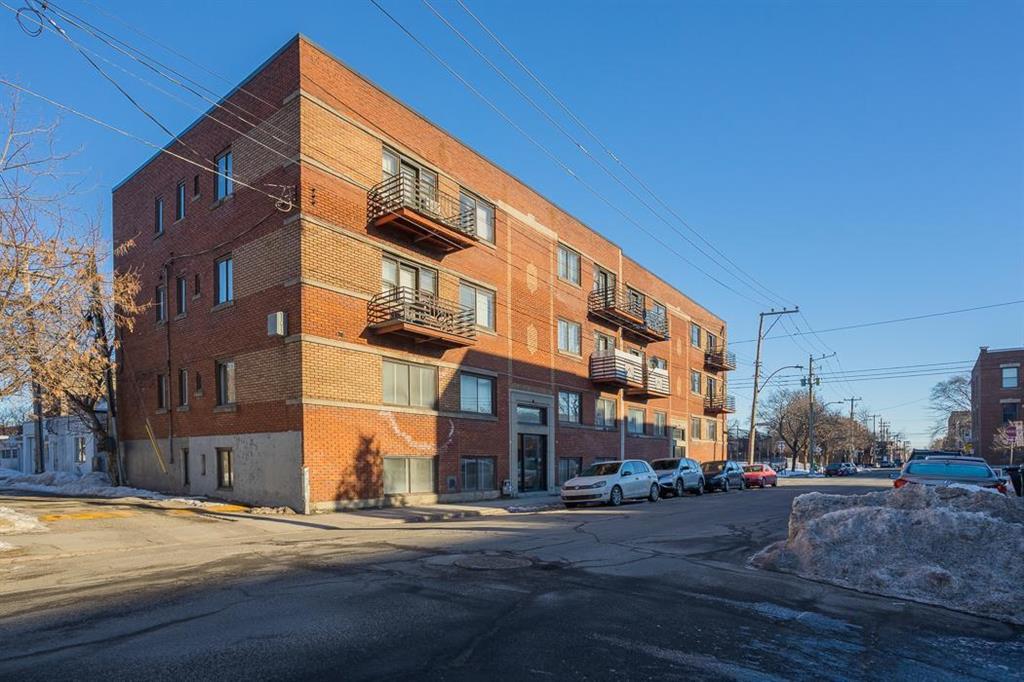 1155 Rue Everett