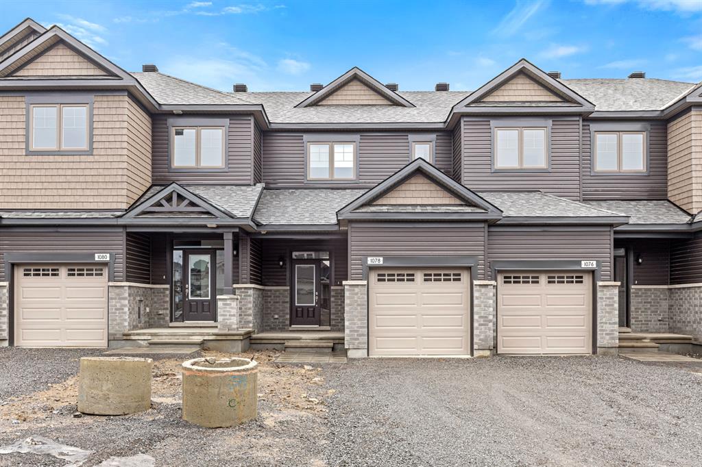 1078 Kijik Crescent