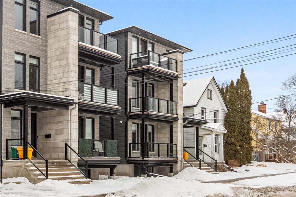 343 Tweedsmuir Avenue - C
