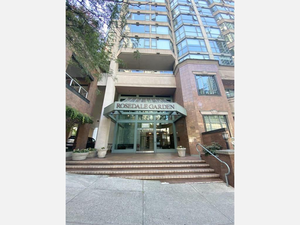 888 Hamilton