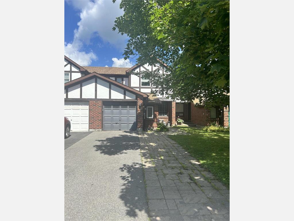 47 Ayton Lane
