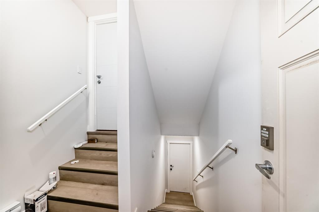 81 Edith Crescent NW - B