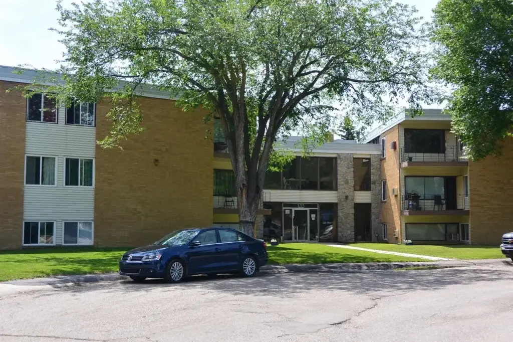 133 Davidson Crescent