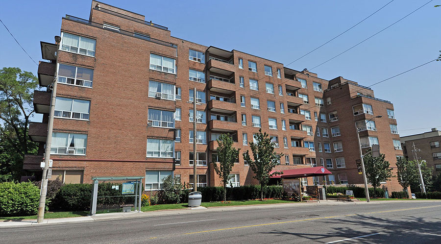 780 Eglinton Avenue West