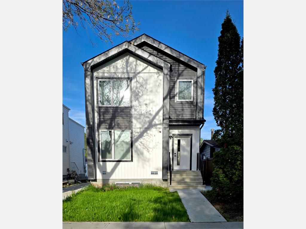 11637 84 Street Northwest