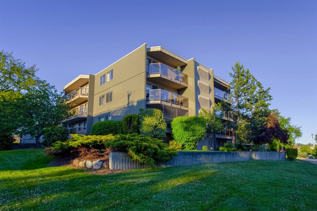 200 Road West, Victoria Apartment for Rent B39982