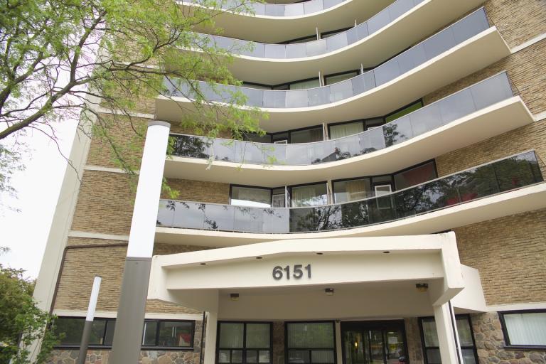 6151 Bathurst Street