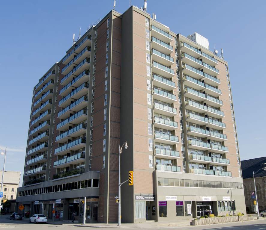 2 Quebec Street