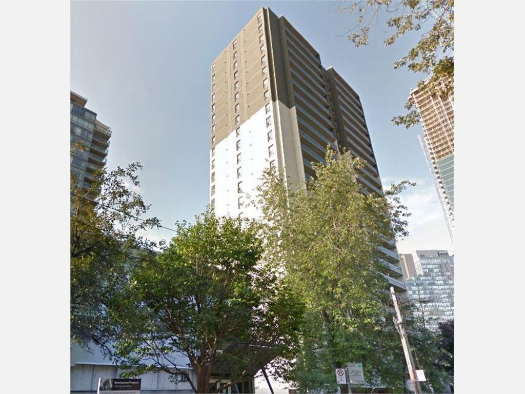 15 Dundonald Street
