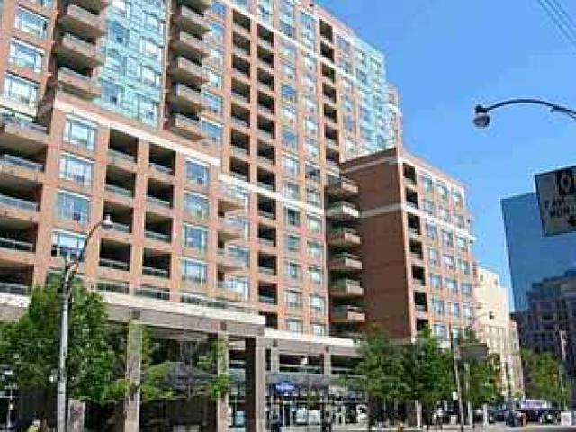 887 Bay Street