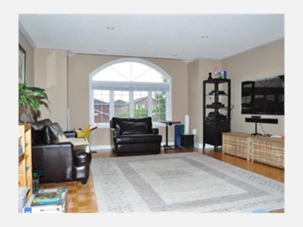 3322 Pilcom Crescent