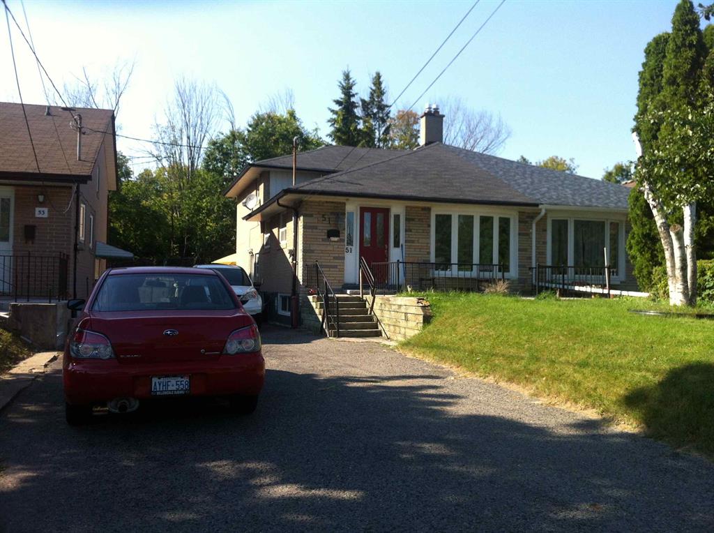 51 Sundial Crescent