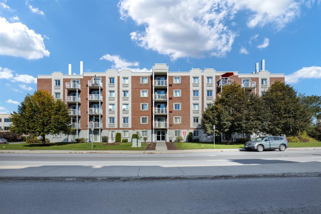 400 & 405 Boulevard des Grives